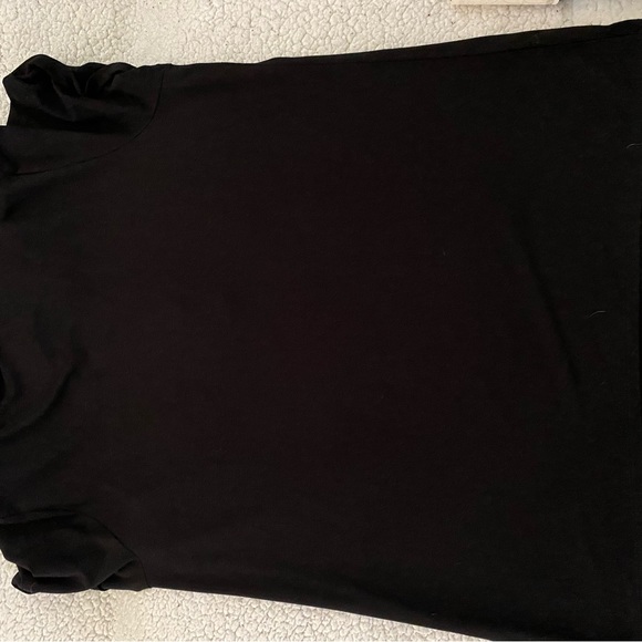 Torrid black blouse with flowers - Picture 3 of 3